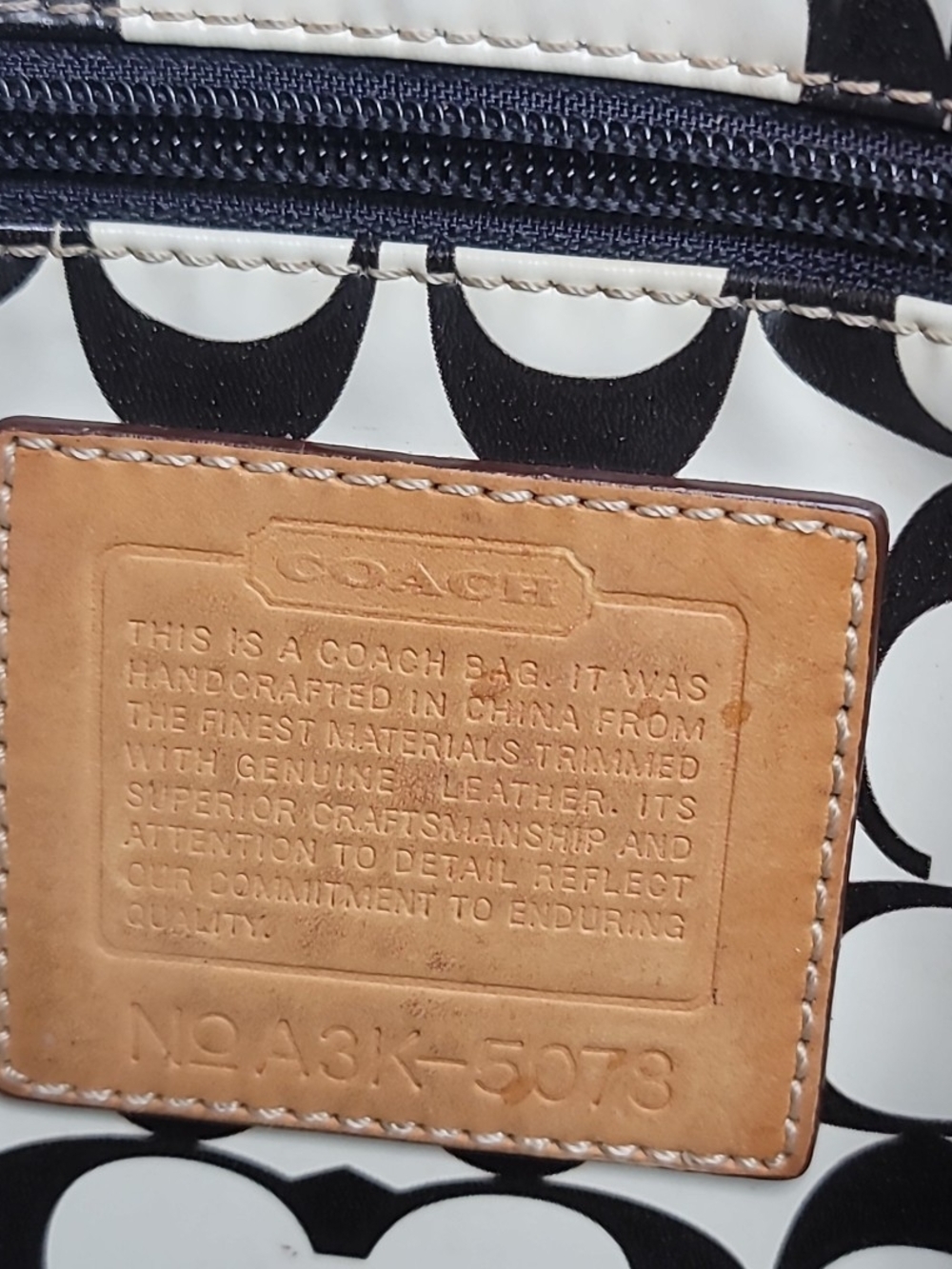 Coach Vintage Hamptons 2003 Black Tote and Canvas Straps Great Condition - Picture 9 of 11